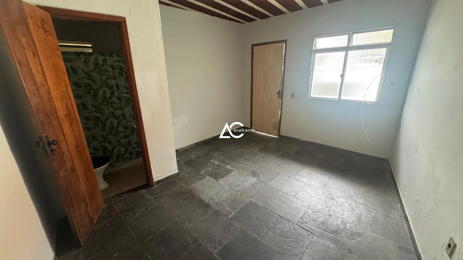 Furnished duplex house with 4 bedrooms and 600 m² — photo 56