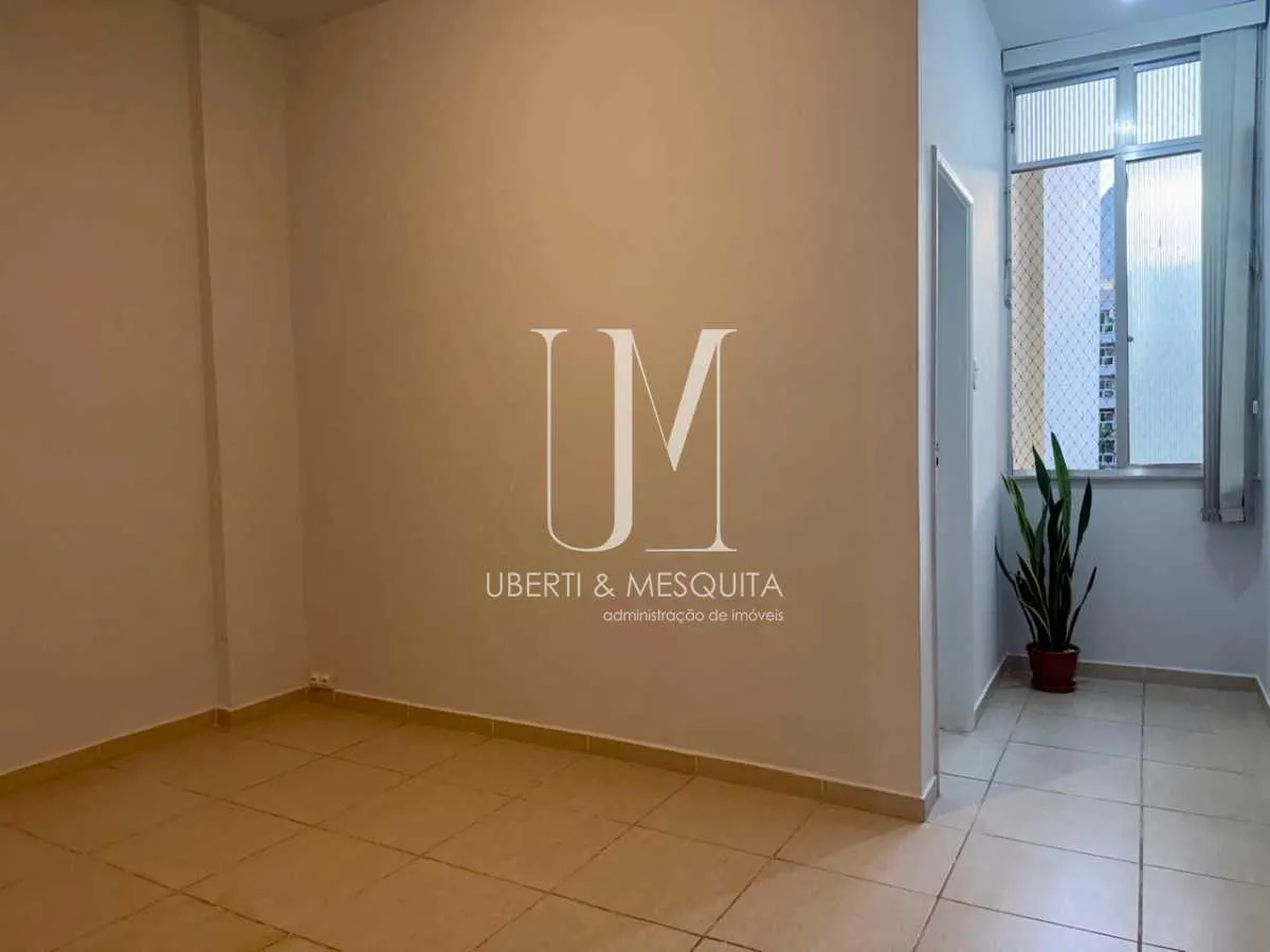 Mountain view in a one-bedroom apartment, 50 m² — photo 13