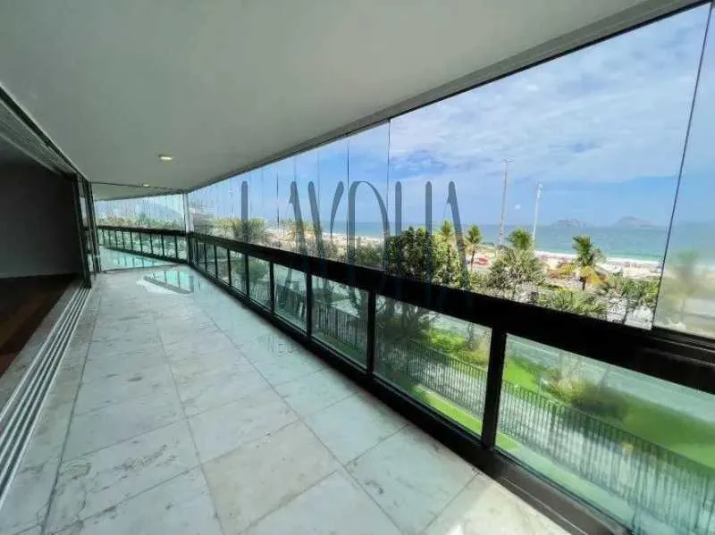 Apartamento residencial con 3 dormitorios y 4 baños — photo 11