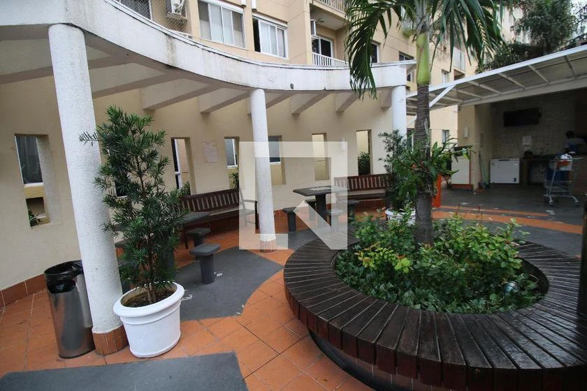 2-bedroom apartment in a building with a pool — photo 21