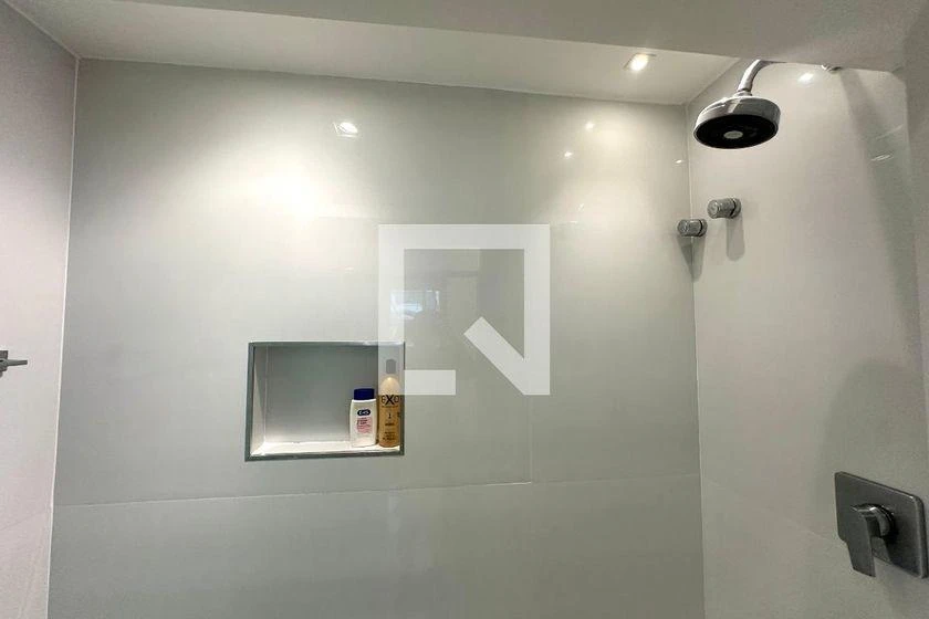 Unfurnished 260 m² apartment with 4 en-suite bedrooms — photo 39