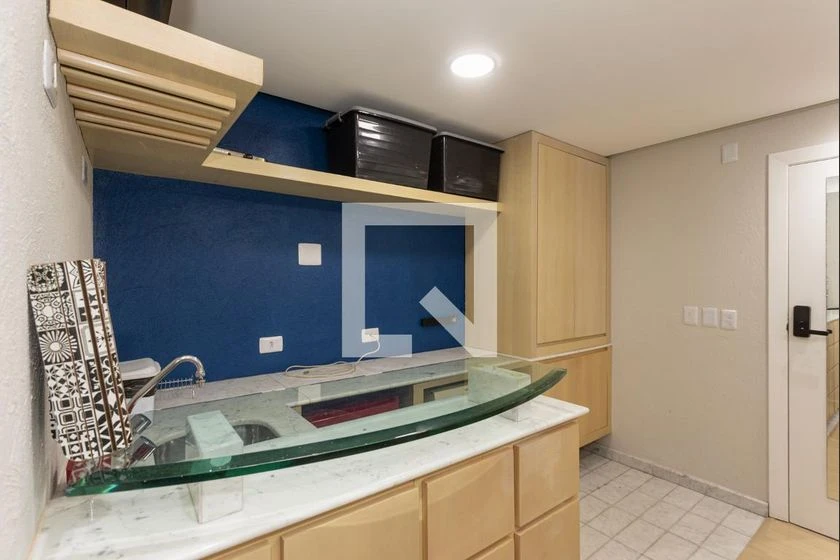 Studio with en-suite bedroom and a balcony — photo 7