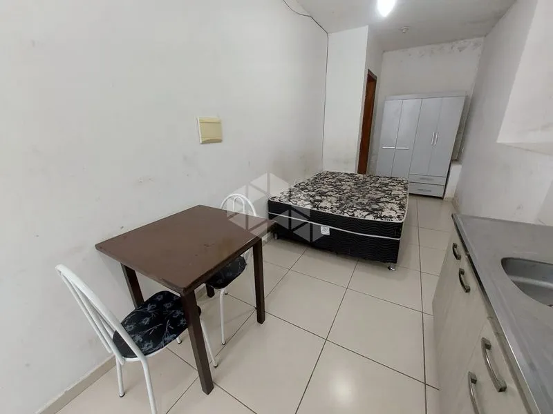 Furnished 25 m² studio in Florianópolis — photo 2
