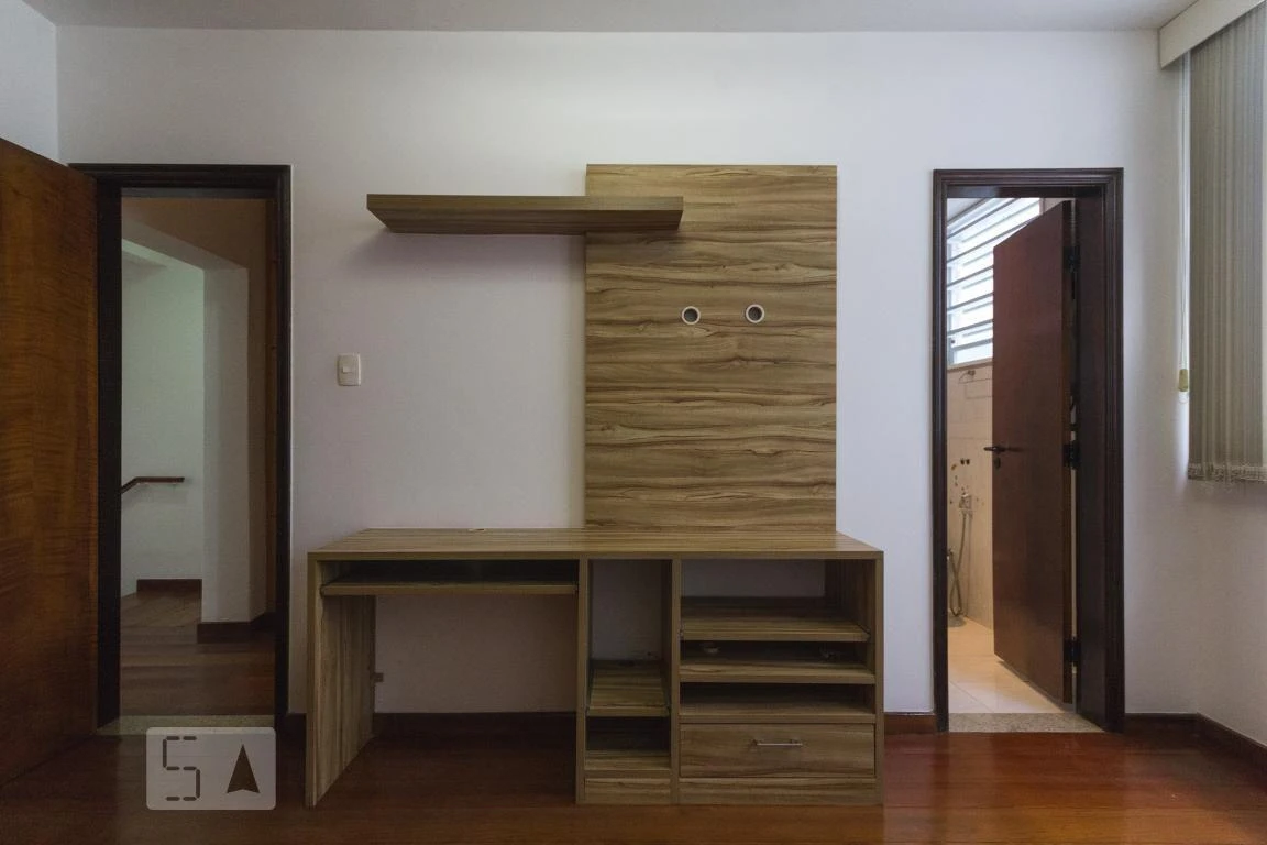 195 m² rental apartment with 3 bedrooms and 2 parking spaces — photo 33