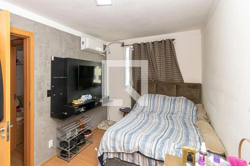 Furnished apartment, 48 m², with floor-to-ceiling windows — photo 17