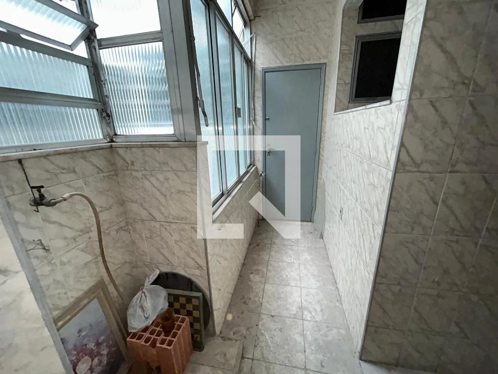 Unfurnished apartment with 2 bedrooms and separate kitchen — photo 22