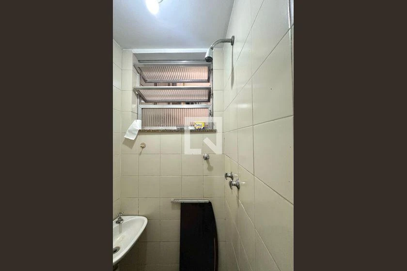 Rental apartment with 3 bedrooms and 190 m² — photo 39