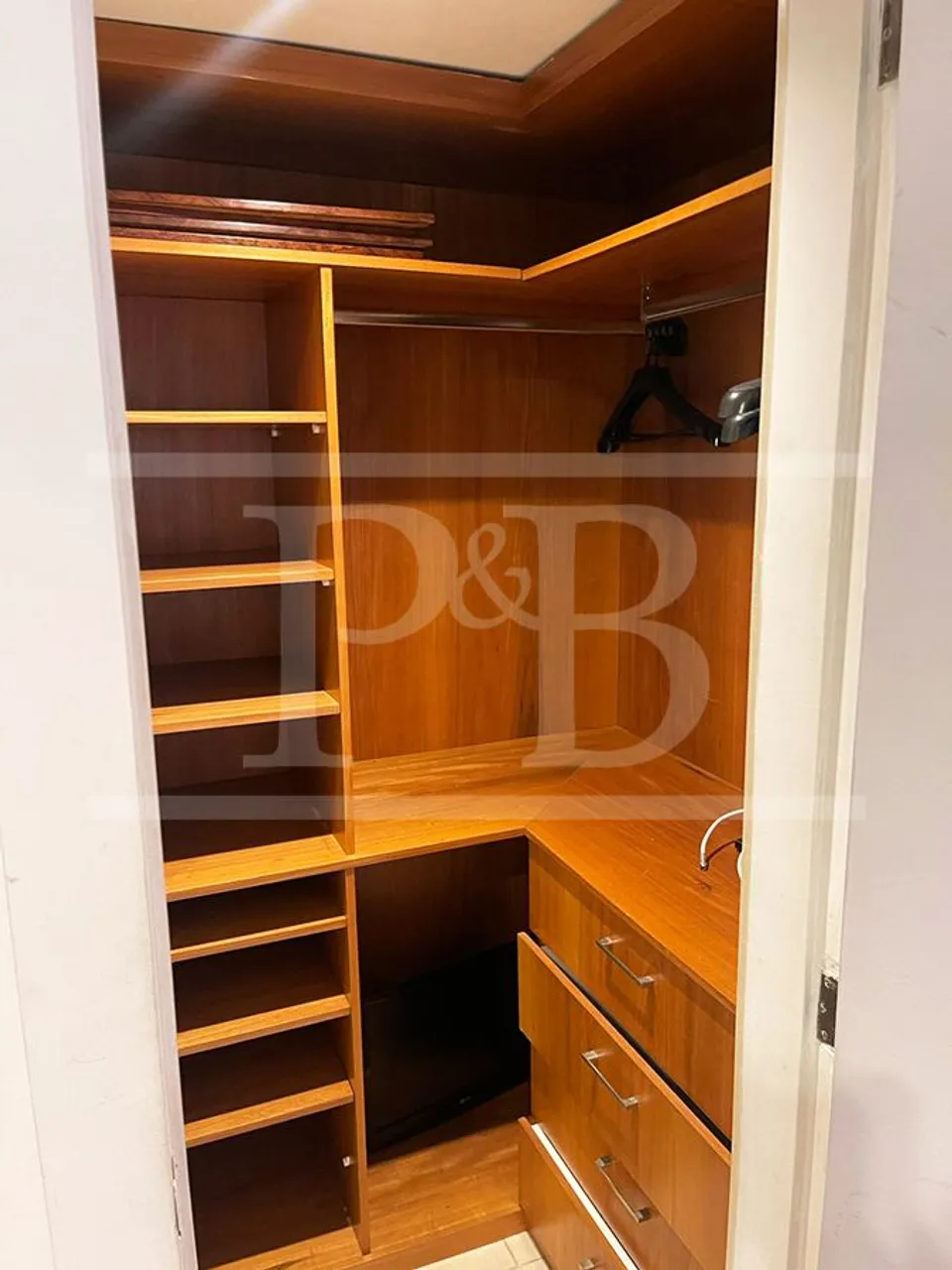 Apartamento mobiliado com 2 dormitórios e cozinha americana 96 m² — photo 13