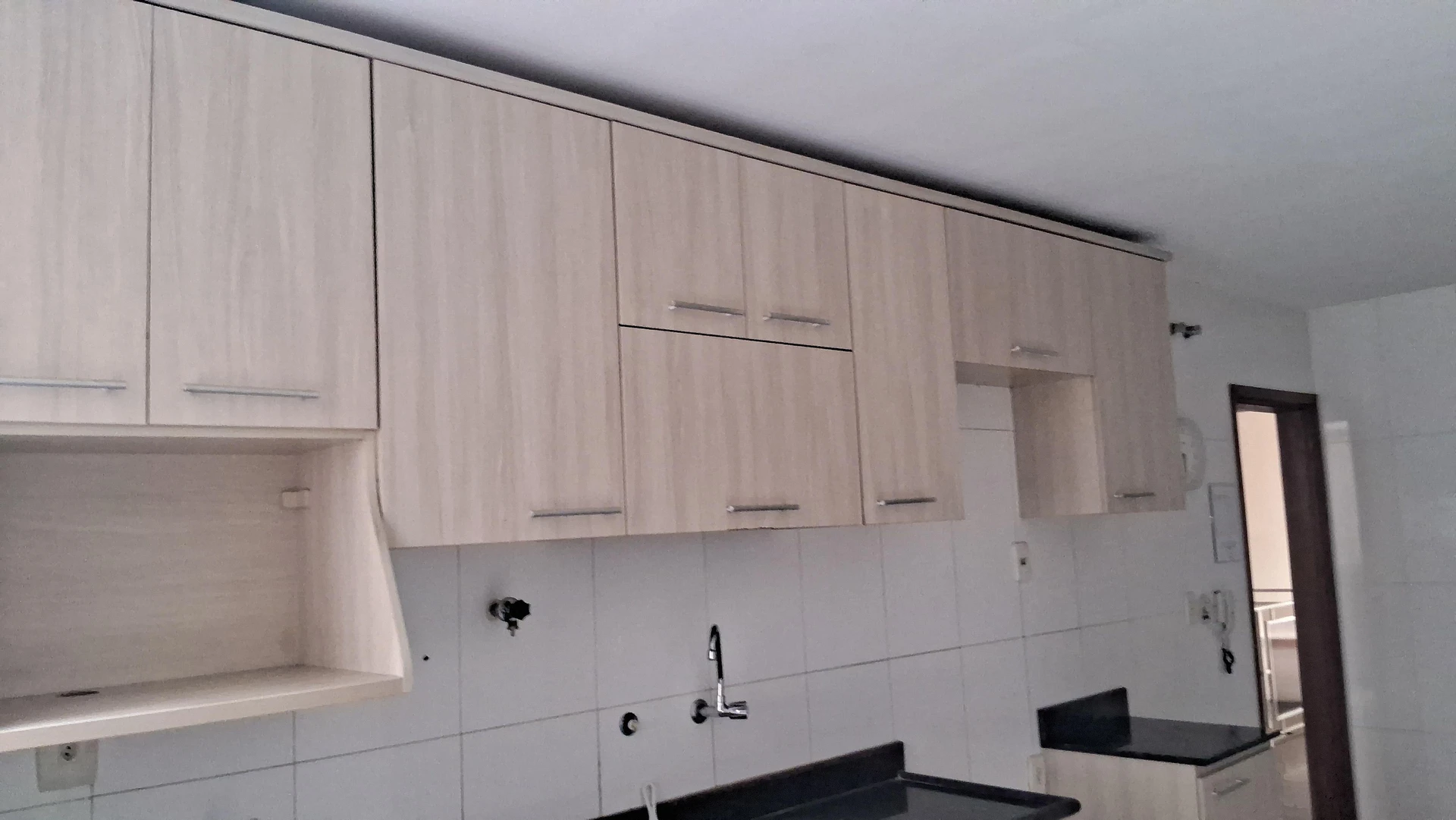 Unfurnished house with 6 bedrooms and private garden — photo 12