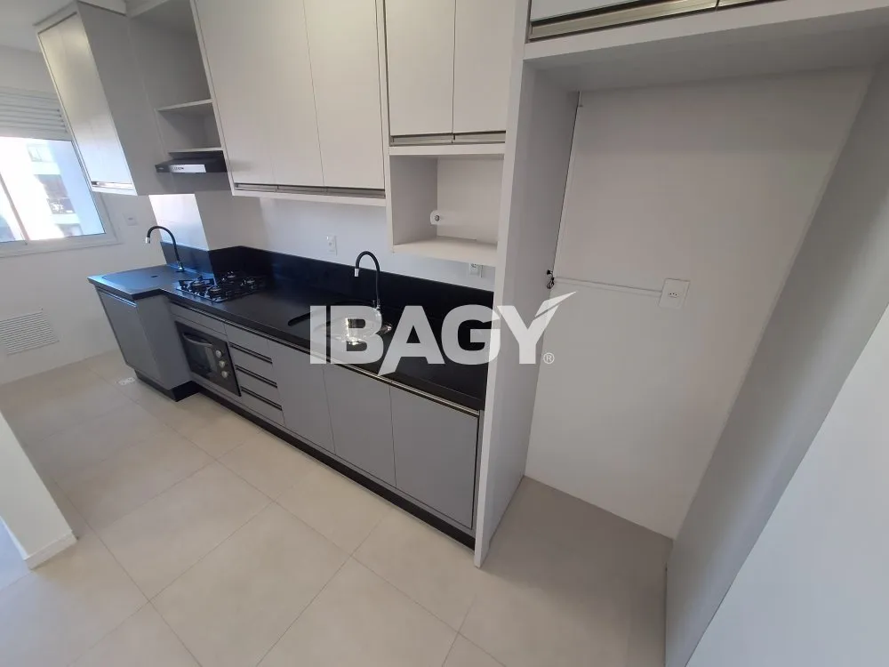 2-bedroom apartment with open-plan kitchen and parking — photo 6