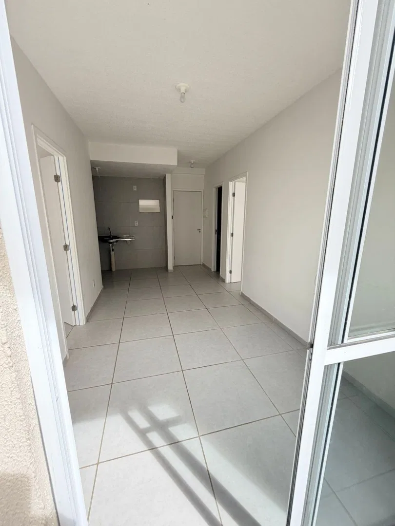 Apartamento de 2 quartos em condomínio com piscina — photo 4