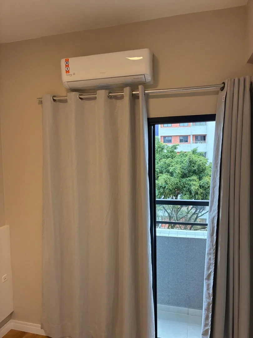 Departamento con piso de madera o laminado en Curitiba — photo 24