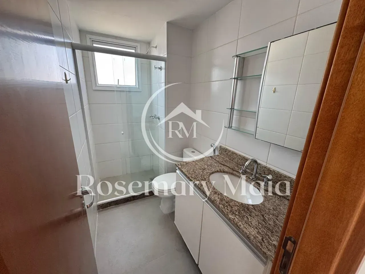 Duplex penthouse with 4 bedrooms and city view — photo 22