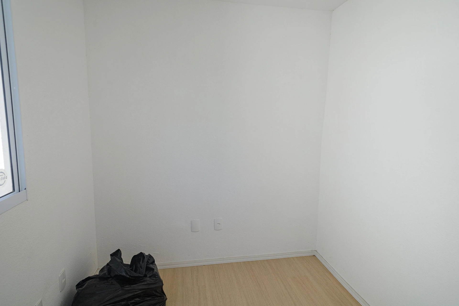 Unfurnished apartment with 2 bedrooms and 1 bathroom — photo 22