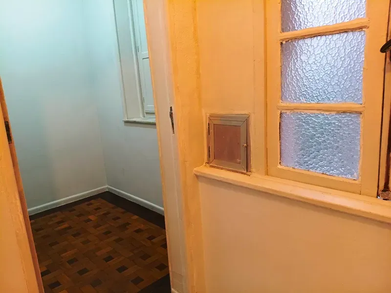 72 m² rental apartment with 2 bedrooms and glass balcony — photo 30
