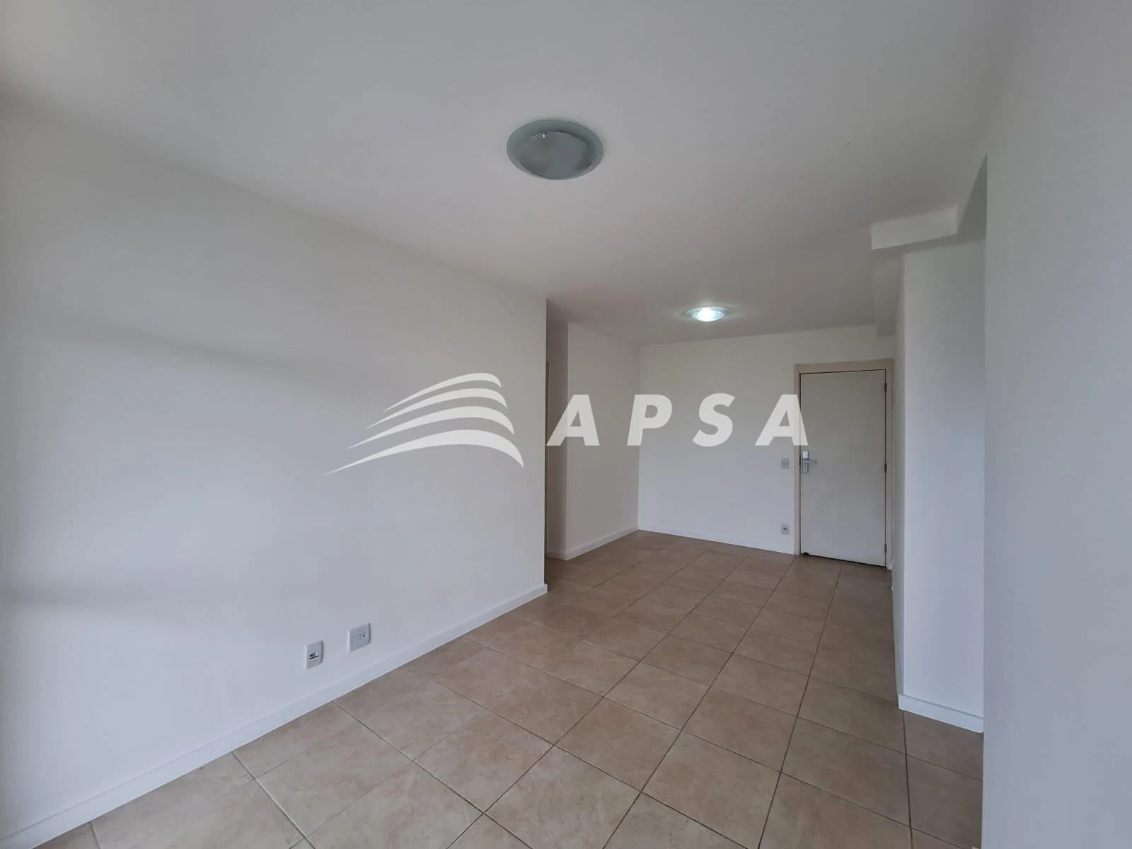 Apartment, 70 m², with a glass-enclosed balcony — photo 23