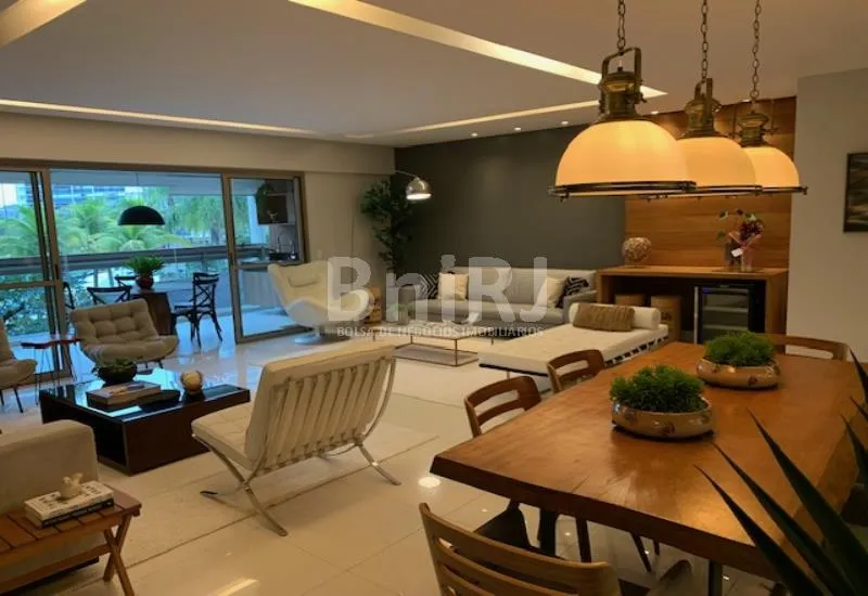 Apartamento mobiliado de 260 m² com 4 dormitórios e churrasqueira — photo 52