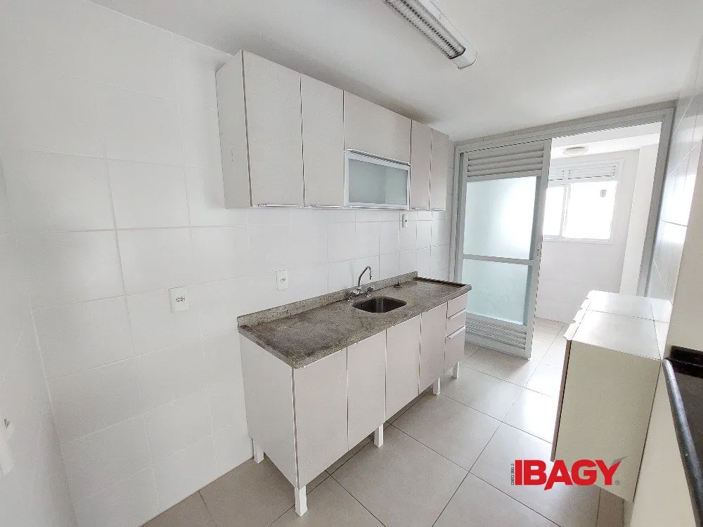 Apartamento de 129 m² com 3 quartos e 2 vagas