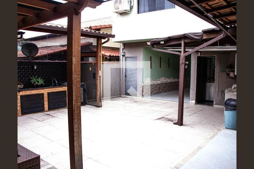 Casa de 4 dormitorios con espacio de home office — photo 41