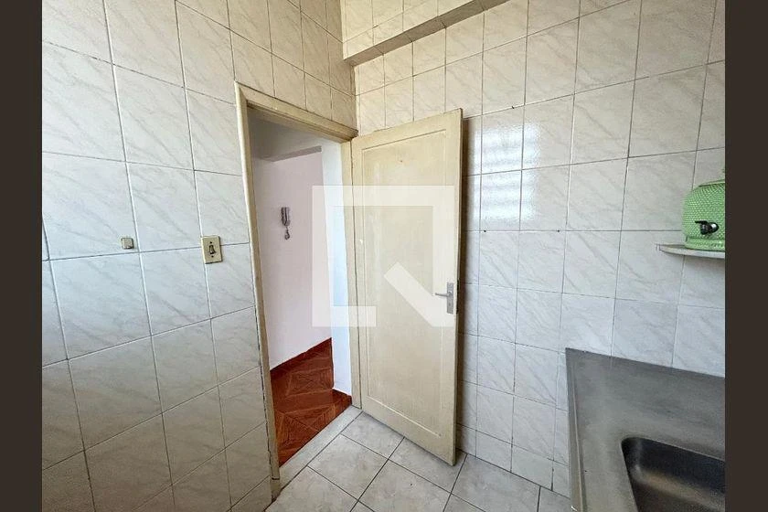 144 m² apartment with 3 bedrooms and 2 bathrooms — photo 38