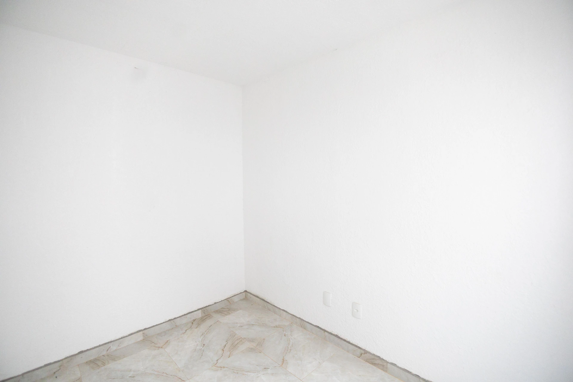 Rental apartment with 2 bedrooms and 1 bathroom — photo 3