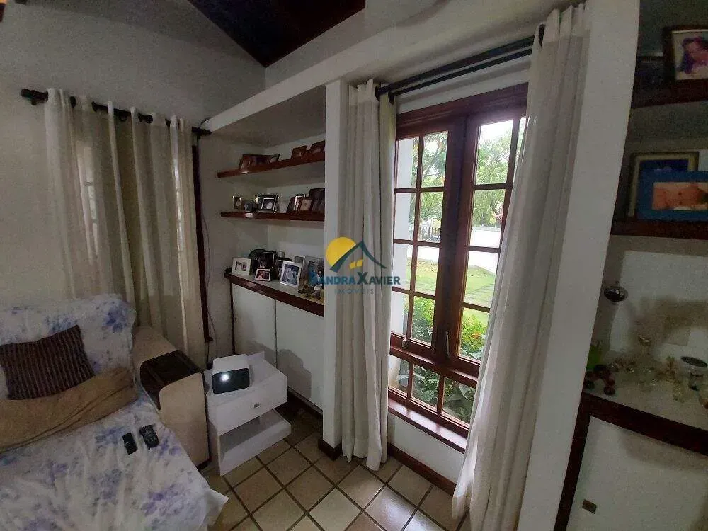 House with 4 bedrooms and 5 bathrooms for rent — photo 17