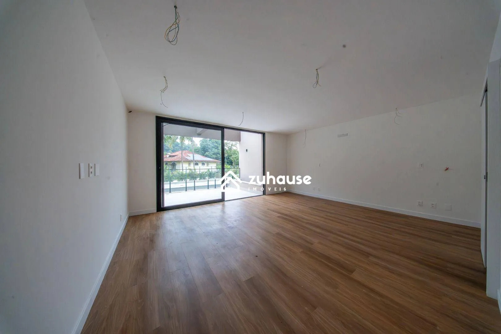 Casa tríplex com 5 quartos e 5 banheiros — photo 29