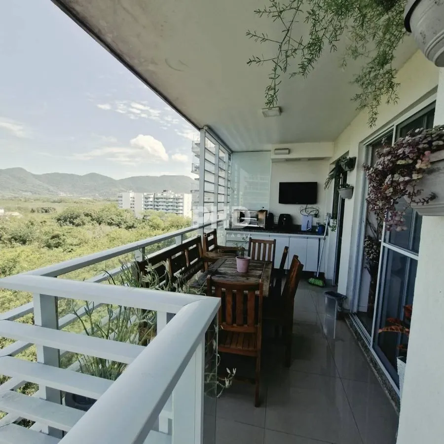 Furnished apartment, 95 m², with floor-to-ceiling windows — photo 18