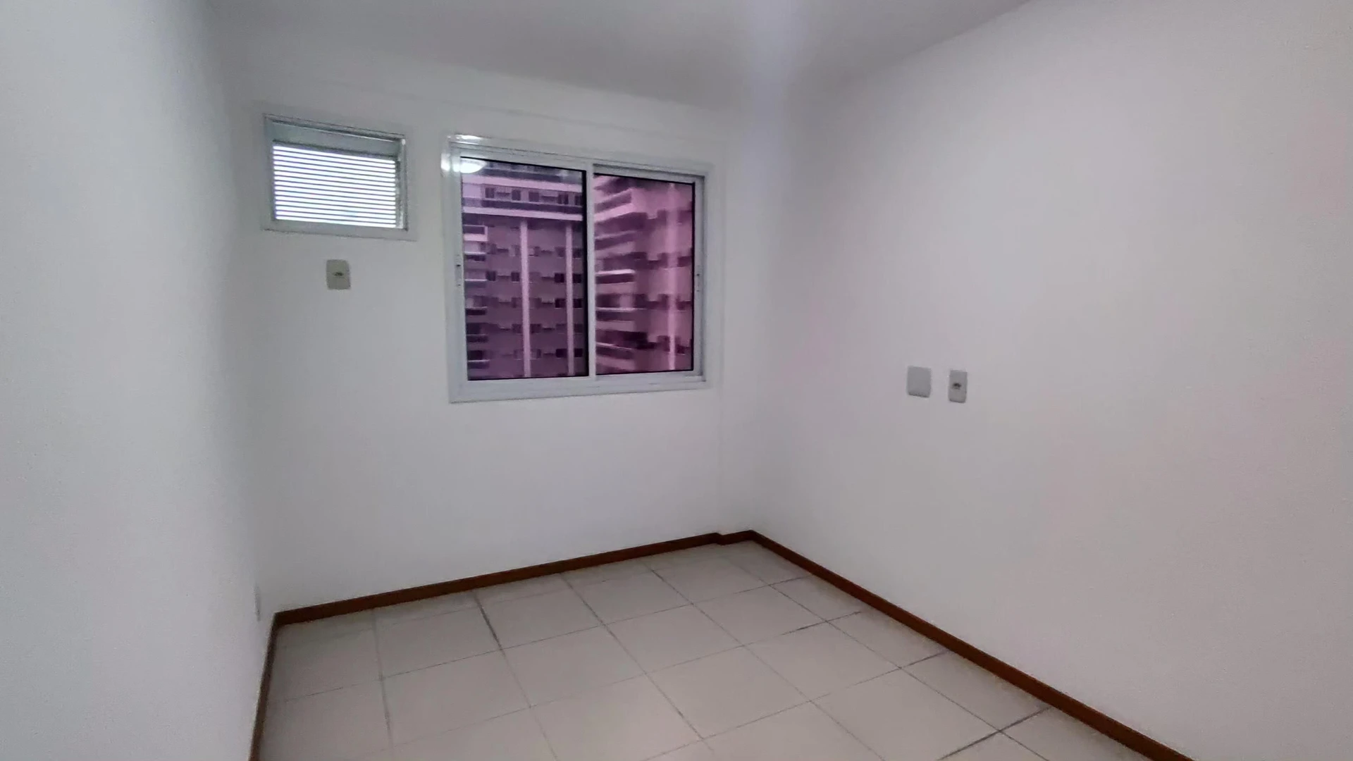 3-bedroom apartment with a mountain view — photo 41