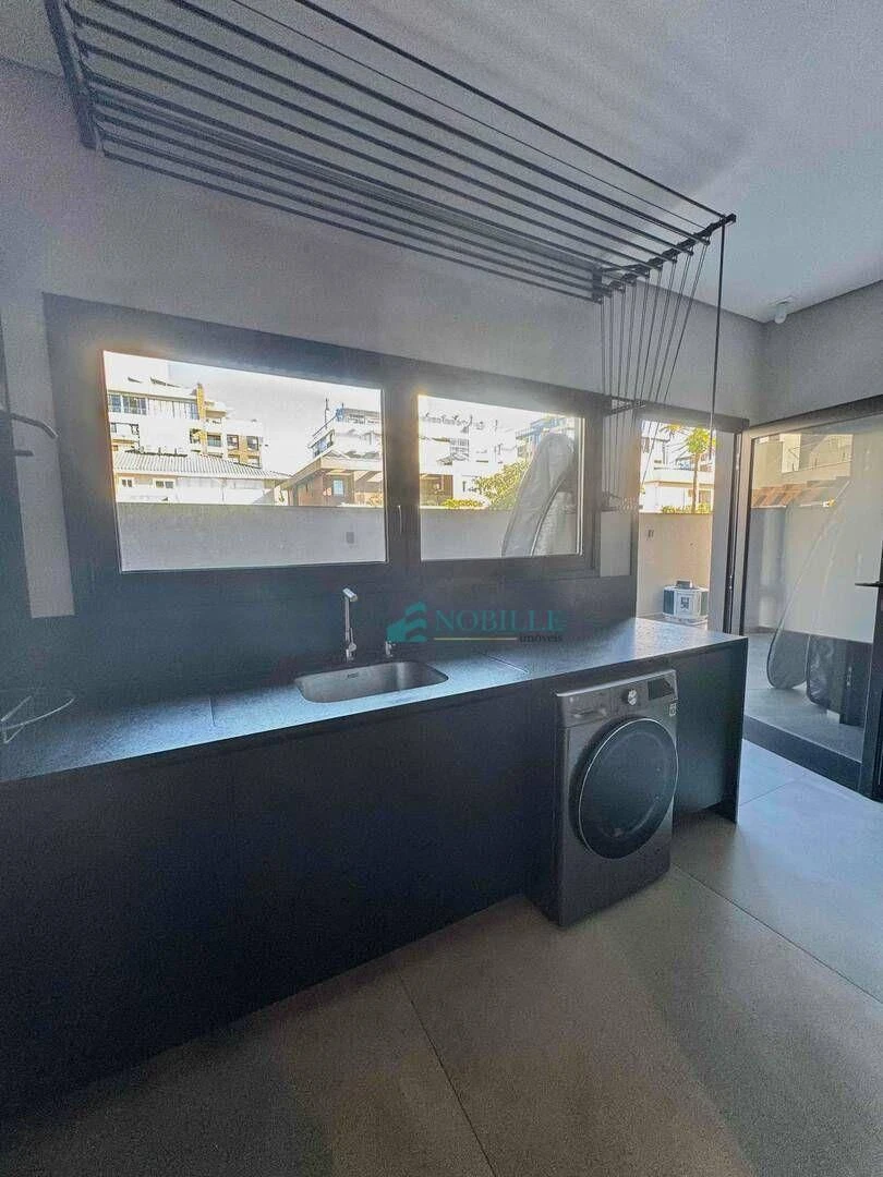 Casa de 5 quartos com máquina de lavar, Jurerê — photo 4