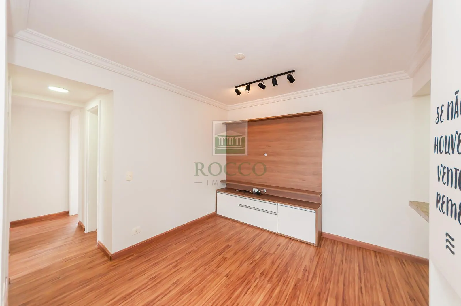 Рабочее место и 2 спальни: квартира 65 м² — photo 9