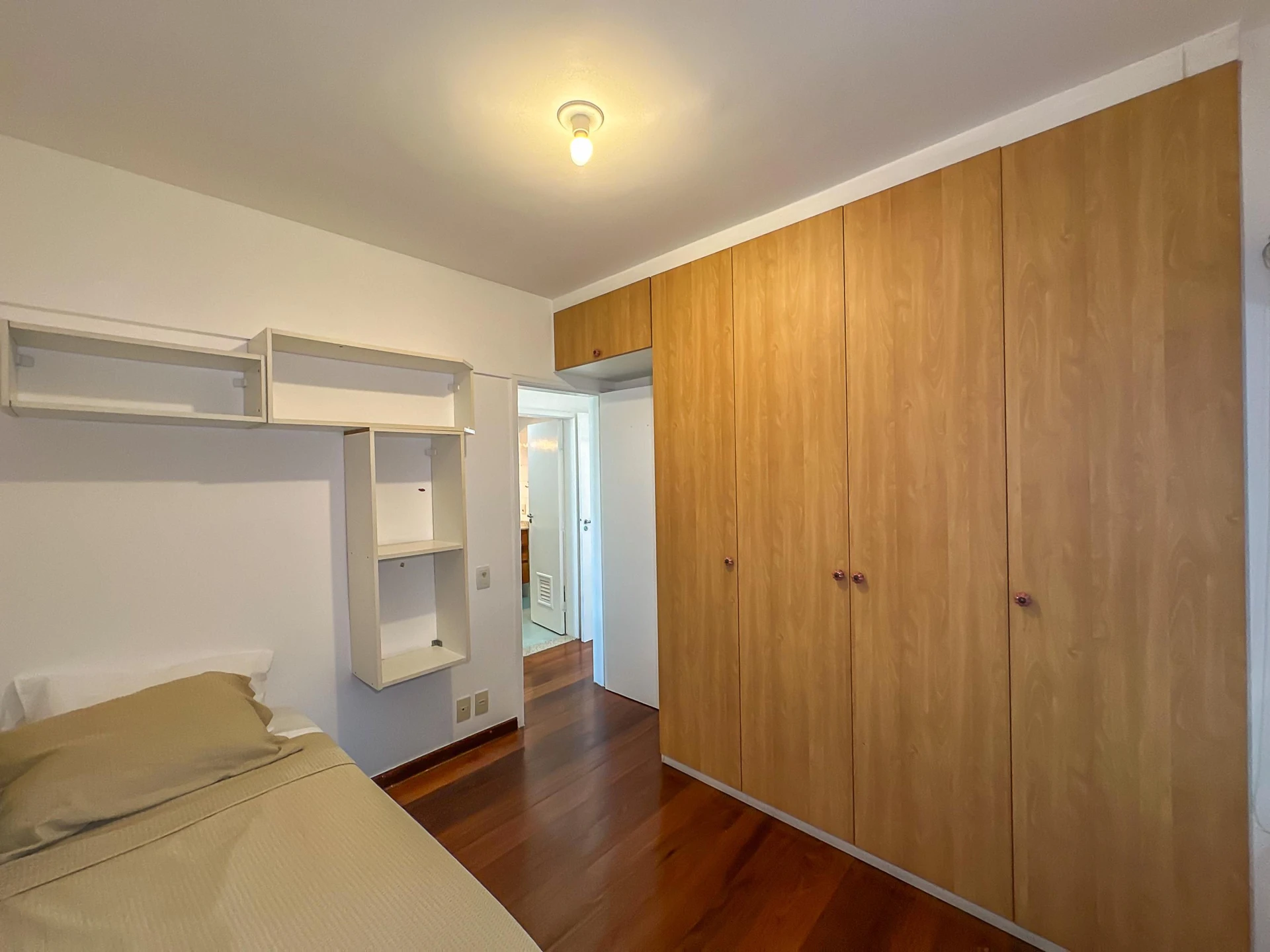 Furnished 2-bedroom apartment with open views — photo 44