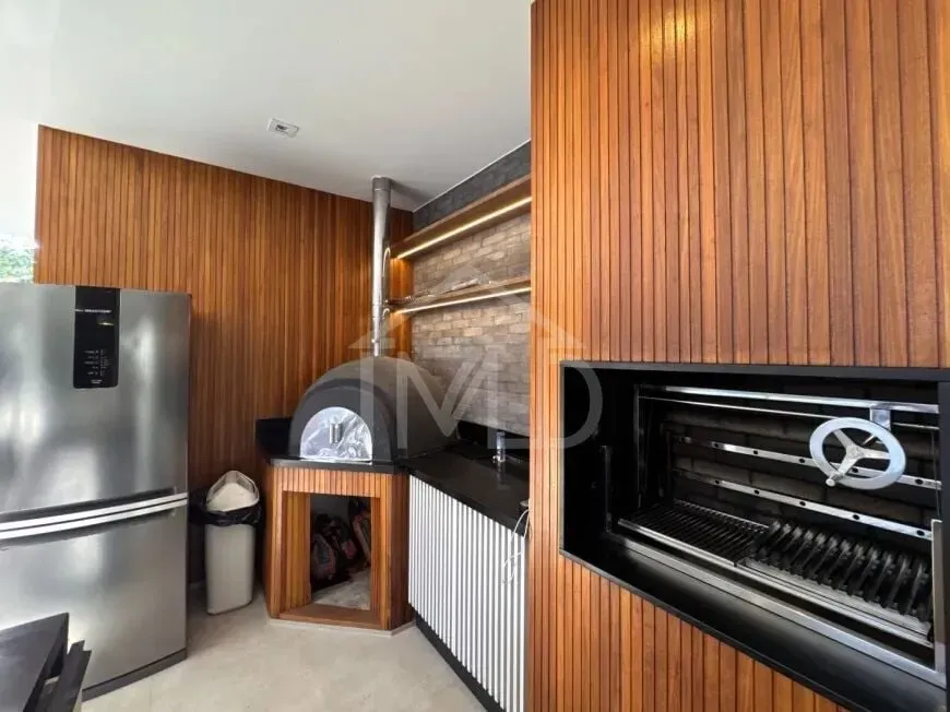 Джакузі та 4 спальні: будинок 800 м² — photo 11