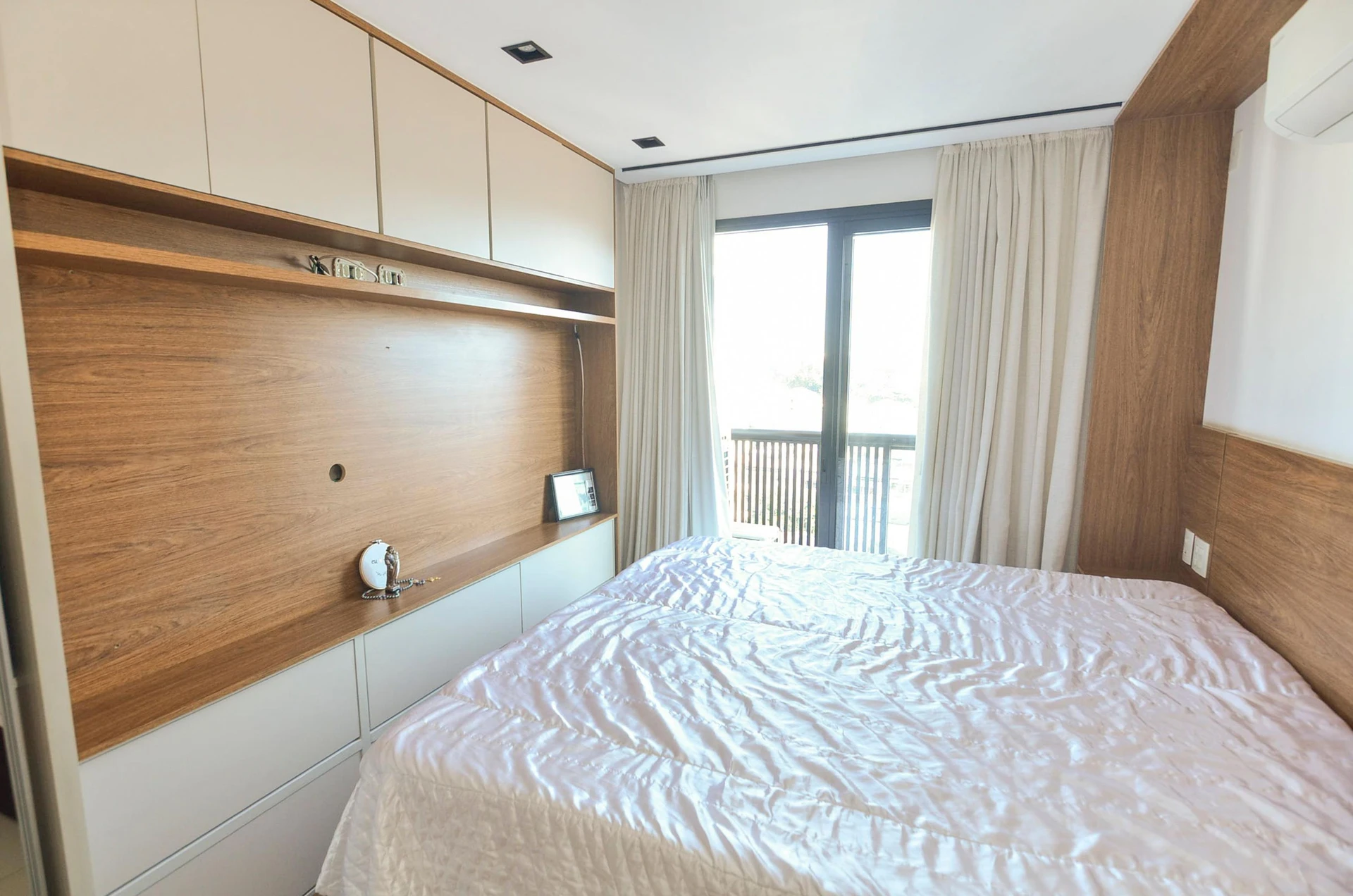 Furnished 3-bedroom apartment with balcony and BBQ grill — photo 18