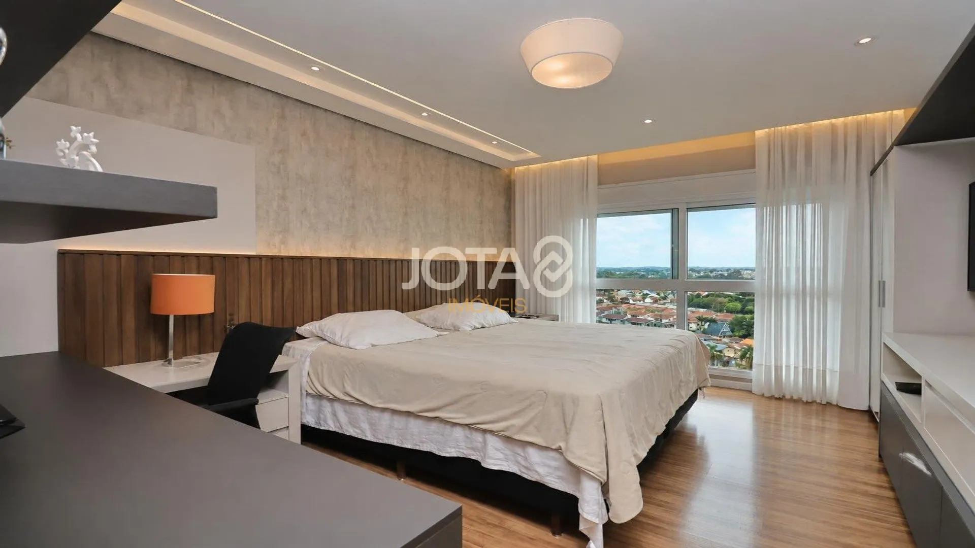 Furnished apartment, 267 m², with floor-to-ceiling windows — photo 12