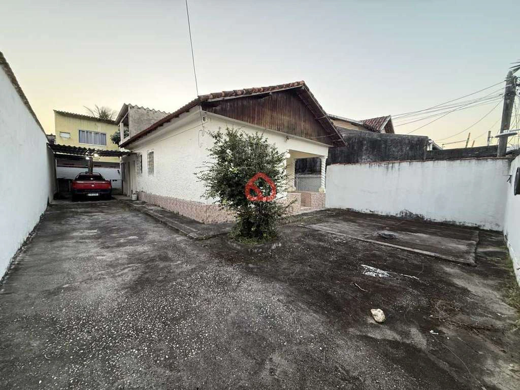 200 m² house with 3 bedrooms and 3 parking spaces — photo 14
