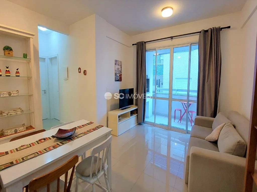 2-bedroom apartment with a washing machine in Florianópolis — photo 7