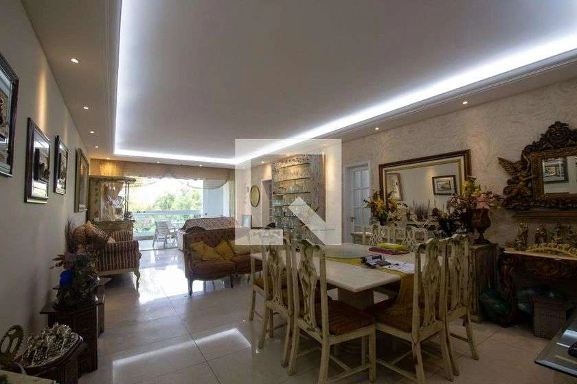 4-bedroom 229 m² apartment with 3 parking spaces