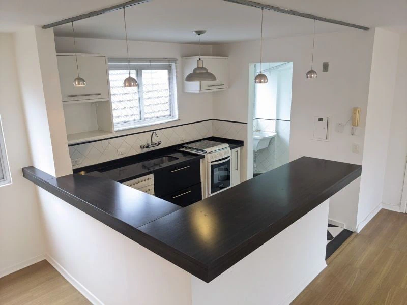 Apartment with open-plan gas kitchen and 2 bedrooms — photo 4