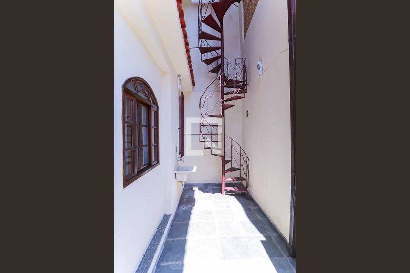 House, 240 m², with a bathtub — photo 18