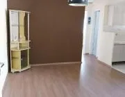 2-bedroom apartment with gas stove and 1 parking spot