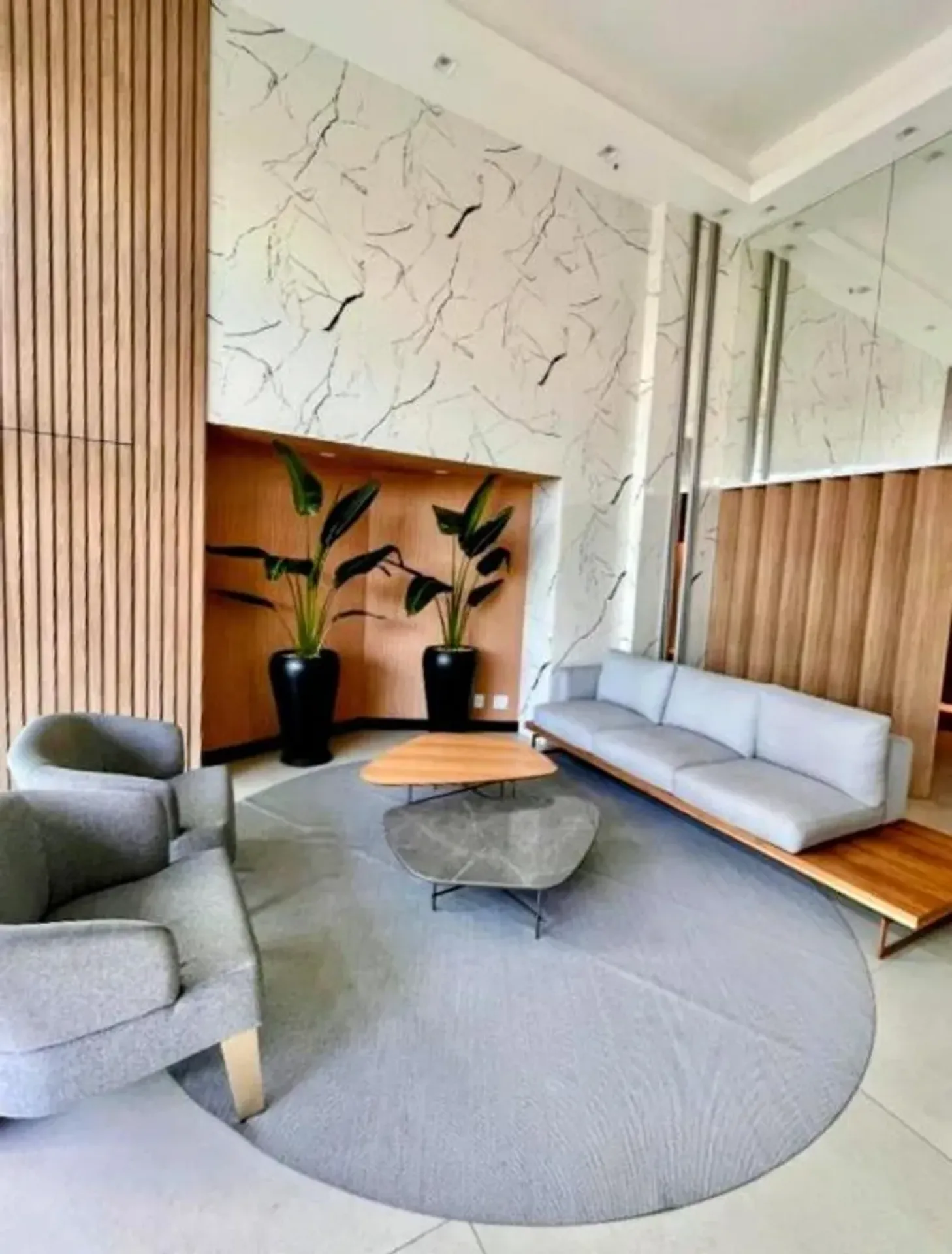 Apartamento mobiliado com 1 quarto e varanda envidraçada — photo 33