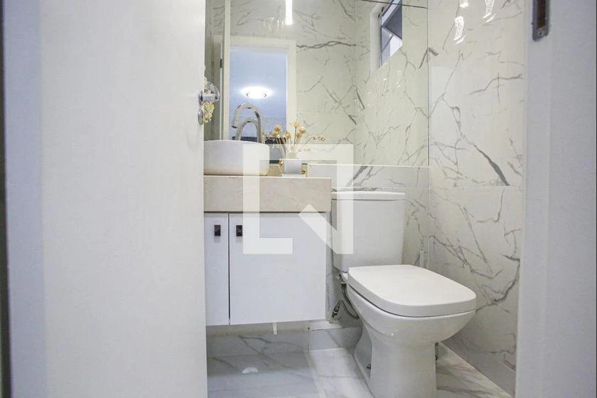 Furnished house with 4 bedrooms and 167 m² — photo 20