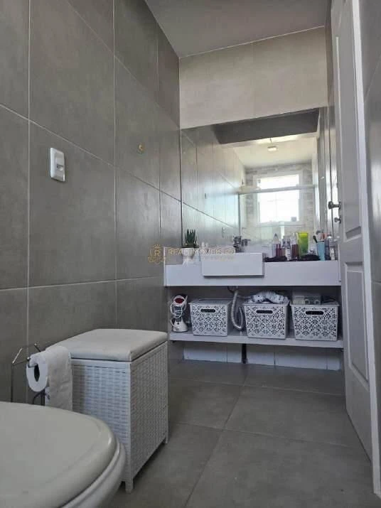 Furnished 600 m² house with 4 bedrooms and 5 bathrooms — photo 28