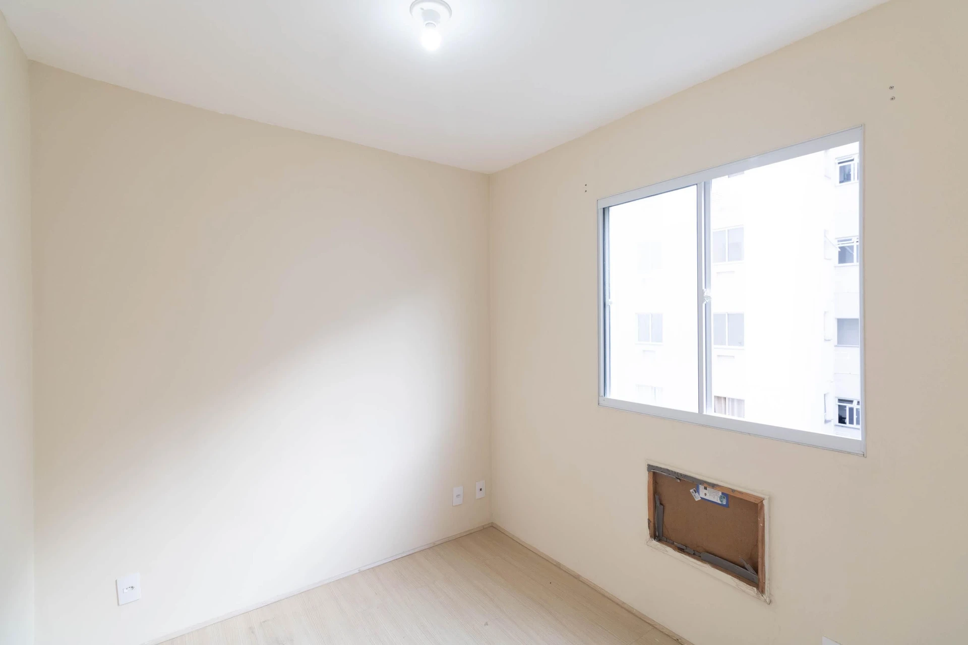 2-bedroom apartment with no parking included — photo 17