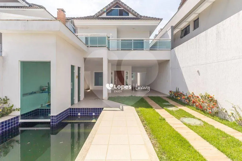 House with 5 bedrooms and a built-in balcony grill — photo 14