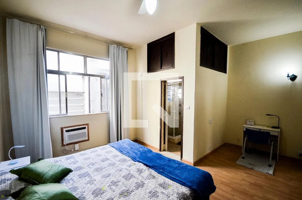 Casa mobiliada com 4 quartos e mesa de trabalho pronta — photo 15