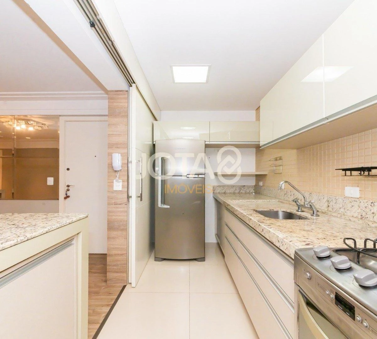 Furnished apartment, 79 m², with a home office — photo 20
