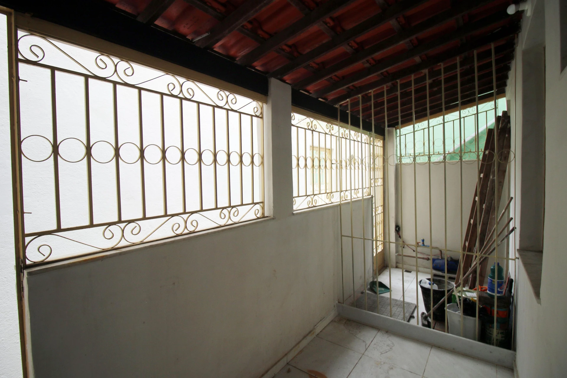 Rental house with 3 en-suite bedrooms and 4 bathrooms — photo 35