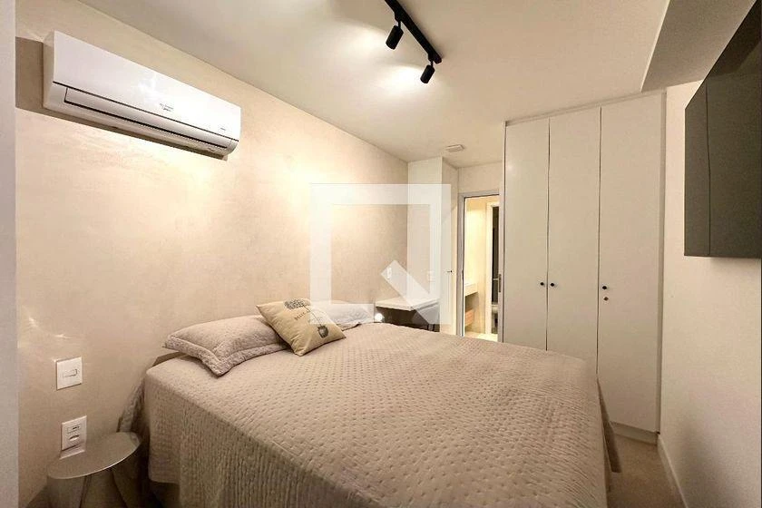 Furnished apartment, 42 m², with a home office — photo 4